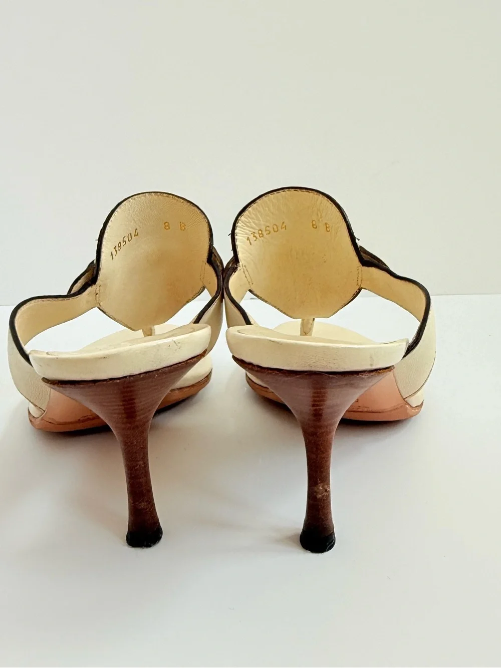 GUCCI Vintage Horsebit Python Leather Thong Sandals Ivory Gold Y2K Heels 8B